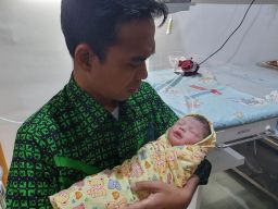 Ustaz Abdul Somad Dianugerahi Anak Laki-laki, Ini Doa Keluarga di Jombang