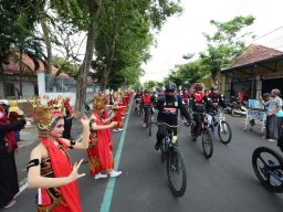 Pulang Kampung, Keluarga Besar Banyuwangi se-Indonesia Gowes Bersama