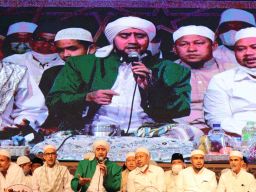 HUT Kota Gresik Ke-535, Pemkab Hadirkan Habib Syech Abdul Qodir Assegaf