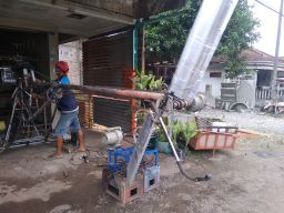 Terinspirasi dari Youtube, Pria di Jombang Bikin Helikopter Rakitan