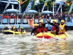 Serunya Lomba Marines Rubber Boat Race dan Obstacle Slalom Piala Danpasmar 2