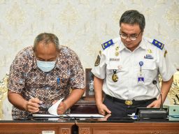 Terminal Bungurasih Resmi Dikelola Kemenhub