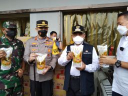 Sidak Pabrik Pengemasan Minyak, Kapolres Malang Pastikan Stok Aman