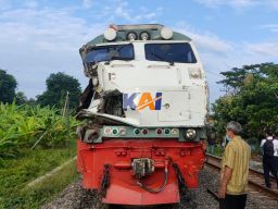 Begini Kronologi Laka Kereta vs Truk di Lamongan