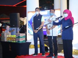 Atasi Kelangkaan, Pemprov Jatim Gelontorkan 3.500 Ton Minyak Goreng ke 17 Daerah