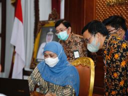 Khofifah Laporkan SPT Tahunan: Caranya Mudah, Tidak Perlu ke Kantor Pajak