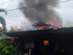 Klinik Dokter Kandungan di Surabaya Terbakar, Api Berasal dari Mobil