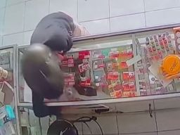 Viral Pencurian Puluhan Kartu Selular Berkuota Jutaan Rupiah di Pasuruan