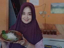 Berkat Jualan Cucur, Perempuan di Ponorogo Bisa Bayar Utang Rp3 Miliar