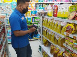 Minyak Goreng Masih Langka, Warga Lamongan: Balik Kanan Wae