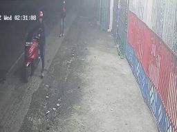 Aksi Pencurian Sepeda Motor di Jombang Terekam Kamera CCTV