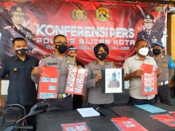 Ngaku Bisa Urus SIM Tanpa Tes, Eh Pria di Kota Blitar ini Ternyata Penipu