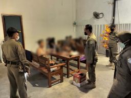 Satpol PP Lamongan Dapati Gadis 16 Tahun Dipekerjakan Jadi Pelayan Warkop