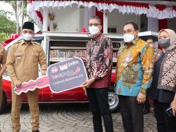 Bank Jatim Beri Bantuan 1 Mobil Perpustakaan untuk Pemkab Bangkalan