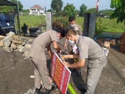 Segel Tower Seluler di Jombang Dilepas Usai Pemkab Keluarkan Izin