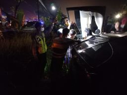 2 Kecelakaan Terjadi di Lamongan dalam Semalam, 2 Orang Selamat dan 1 Tewas