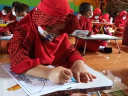 Anak TK di Ponorogo Serukan Ukraina-Rusia Berdamai