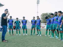 Aji Santoso Lirik Pemain Persebaya U-20 untuk Masuk Skuat Senior