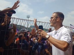 Arthur Felix Konfirmasi Bertahan di Persik Kediri, Yousseff Ezzejari Belum Jelas