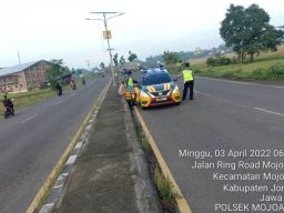 Aksi Balap Liar di Jombang Dibubarkan Polisi, Puluhan Pemuda Semburat