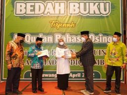 Bedah Buku Terjemahan Al-Quran Bahasa Osing, Bupati Ipuk Kenang Kisah Kartini