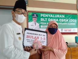 BLT Cair di Bulan Ramadan, Warga Desa Sraten Bahagia