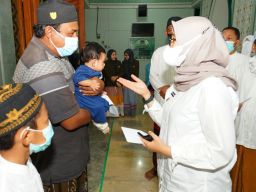 Pacu Vaksinasi, Bupati Ipuk: Vaksin Tidak Membatalkan Puasa