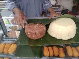 Bosan Takjil yang Biasa? Yuk, Datang ke Pekan Jajanan Tradisional di Kepatihan