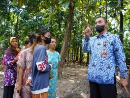 Pemkab Kediri Bantu Fia Wujudkan Cita-cita untuk Kembali Bersekolah