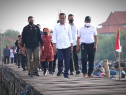 Kunjungi Gresik, Presiden Jokowi Serap Tiga Aspirasi Nelayan Lumpur