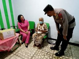 Polsek Pagu Apresiasi Keberanian Mbah Poninten Bikin Jambret Keok