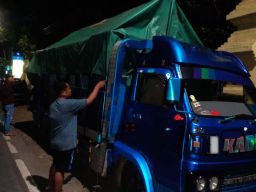 Kayu Jati Ilegal Gagal Dikirim dari Banyuwangi ke Situbondo, Milik Siapa?