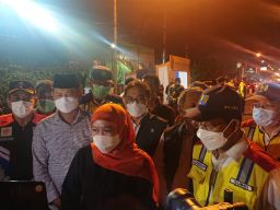 Jembatan Ngaglik 1 Lamongan Selesai Lebih Cepat, Begini Respons Khofifah