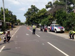 Motor Tertabrak Truk di Pasuruan, Dua Warga Probolinggo Tewas