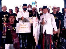 Wow! Miliki Berat 18,04 Kg, Bandeng Petani Ujungpangkah Gresik Pecahkan Rekor
