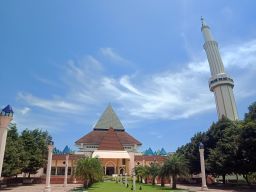 Masjid Agung An-Nuur Kediri Raih Penghargaan dari Pemerintah Arab Saudi