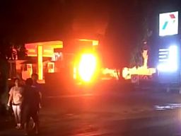 Mobil Carry Terbakar saat Isi BBM, Pompa SPBU di Kota Probolinggo Ikut Tersambar
