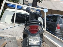 Pejalan Kaki di Balongbendo Sidoarjo Patah Tulang Usai Tertabrak Motor