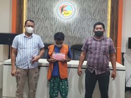 Edarkan Narkoba, Penjaga Gudang di Surabaya Disergap Polisi saat Tidur Pulas