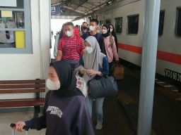 H-5 Lebaran, Stasiun Tulungagung Mulai Diserbu Pemudik