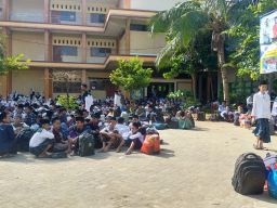 Tradisi Mudik Santri Ponpes Sunan Drajat Lamongan, Terbagi Hingga 4 Gelombang