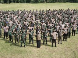 Pesan Khofifah saat Apel Sinergitas TNI-Polri Tahun 2022 di Malang