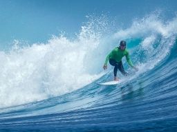 Jelang WSL, Atlet Selancar dari Berbagai Negara Mulai Tiba di Banyuwangi