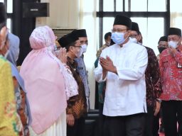 Buka Bimbingan Manasik Haji 2022, Gus Ipul Berpesan CJH Jaga Kesehatan