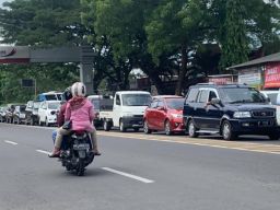 Arus Lalu Lintas Padat Merayap, Waktu Tempuh Madiun-Ponorogo 2 Jam