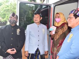 Penyaluran Bantuan di Lamongan Kini Lebih Efisien Melalui Kartu YES, Apa itu?