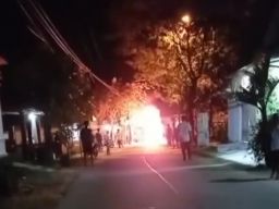 Motornya Terbakar saat Kecelakaan, Remaja di Bojonegoro Tersambar Api