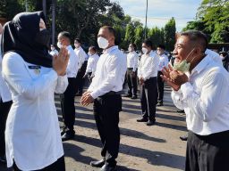 Serahkan SK PPPK, Bupati Mojokerto: Kegiatan Ini Tidak Ada Suap