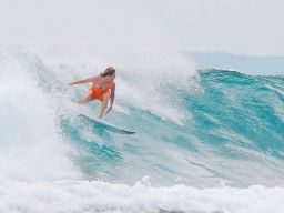 Begini Kesan Peselancar Dunia Usai Jajal Ombak G-Land Banyuwangi