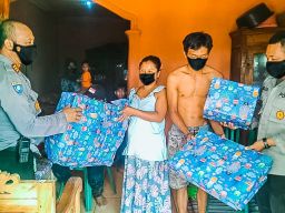 Polisi Datangi Rumah Warga Probolinggo yang Melahirkan di Jalan, Ada Apa?